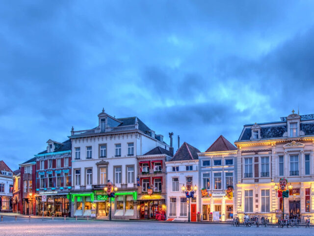 Zoom Towns in Canada: Where Remote Workers Are Buying Homes in 2025